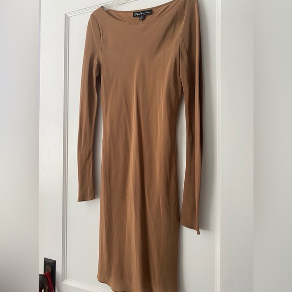 Elizabeth and James tan long sleeve slip dress Small - Picture 1 of 2